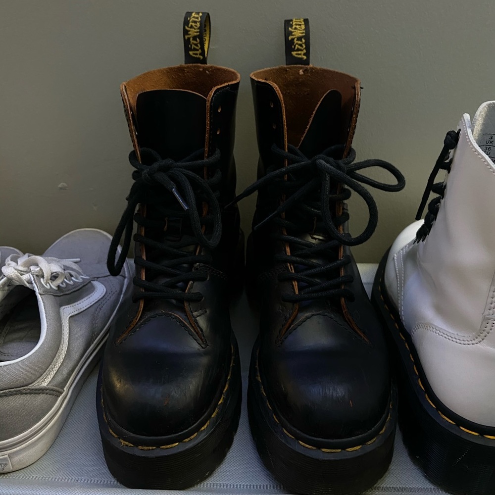Dr Martens Jadon Decon boots